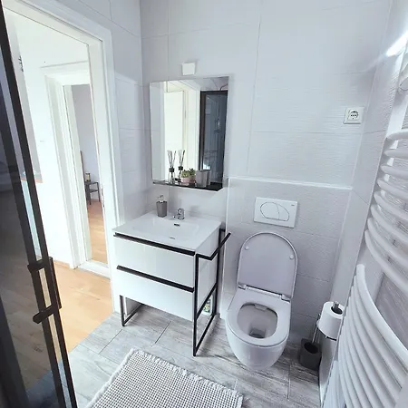 Apartma Drustvena Free Private Parking