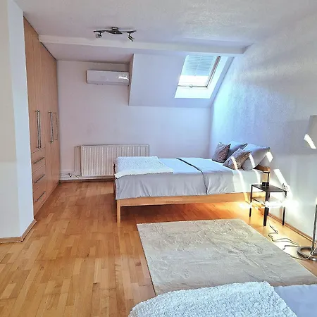 Apartma Drustvena Free Private Parking